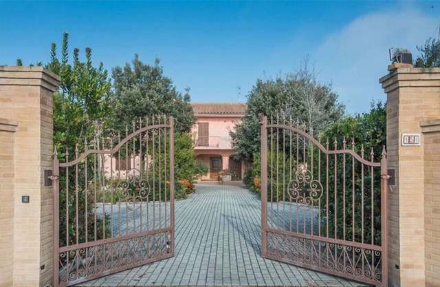TALIA stay "at Villa Rea