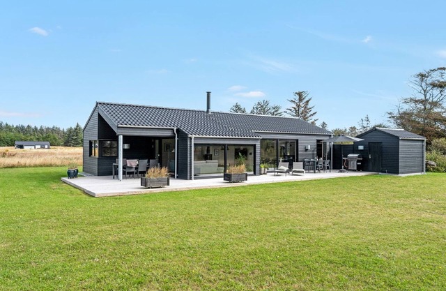 "Talitha" - 1.5km from the sea by Interhome