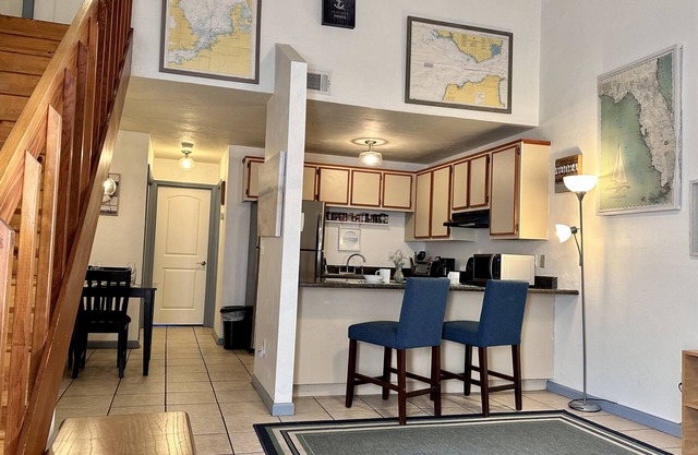 Tally Townhome located 5 min walk to FSU Campus