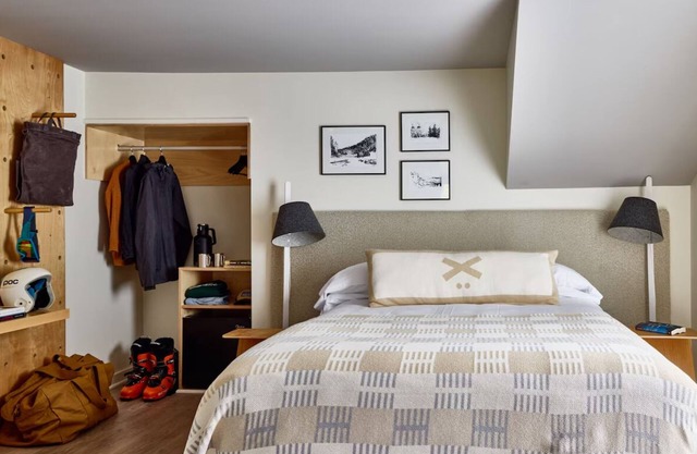 Tälta Lodge, a Bluebird by Lark | Deluxe Queen | with Bike Shed and Bike Rentals