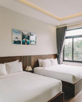 Tam Coc Harbor Hotel & Travel