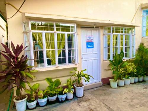 Tamari's Rest House