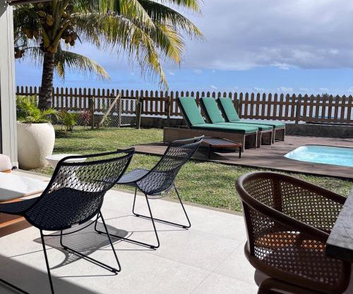 Tamarin Sunset Beach V