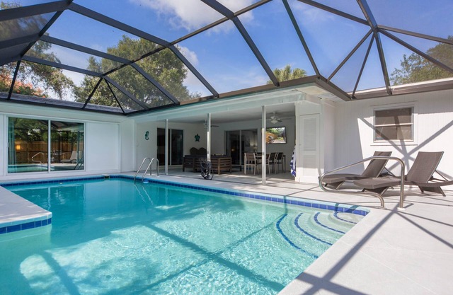 Gran piscina privada climatizada cerca de Siesta Key, el centro de Sarasota, Gulf Gate