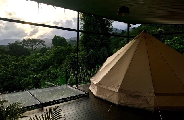 Tanoshi Glamping en Khao Sok