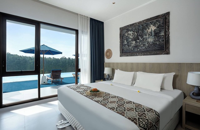 Tapa Agung View