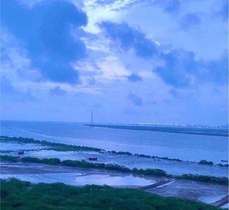 Tapi River and Arabian Sea View