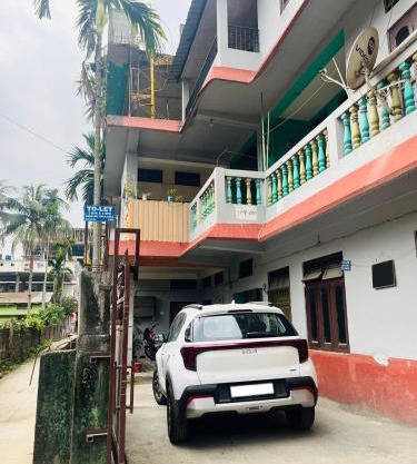 Taposhri Homestay with WiFi & Free Parking
