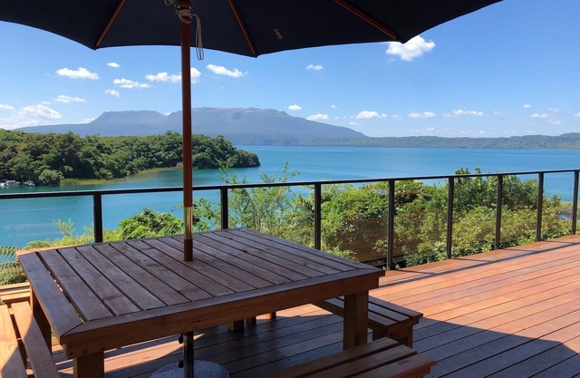 TARA-DISE, privada con impresionantes vistas al lago