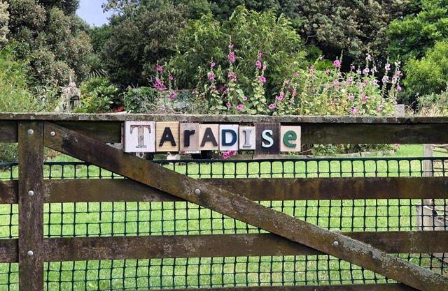 @Taradise-Opunake - eco-friendly Coastal hideaway