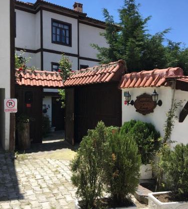 Tarihi Osmanlı Evi - Beyzadeler Konağı Ev Sahibi ve Yöneticisi - Bekir Yenerer Ruhsat No 14-75
