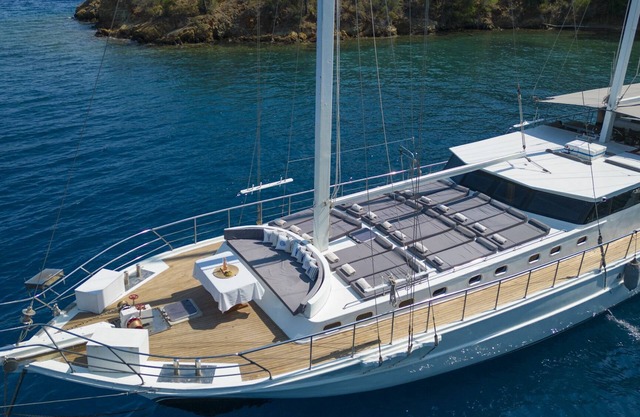Tarsu Yacht Hotel