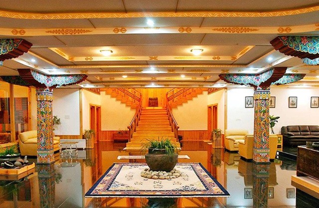 Tashi Namgay Grand