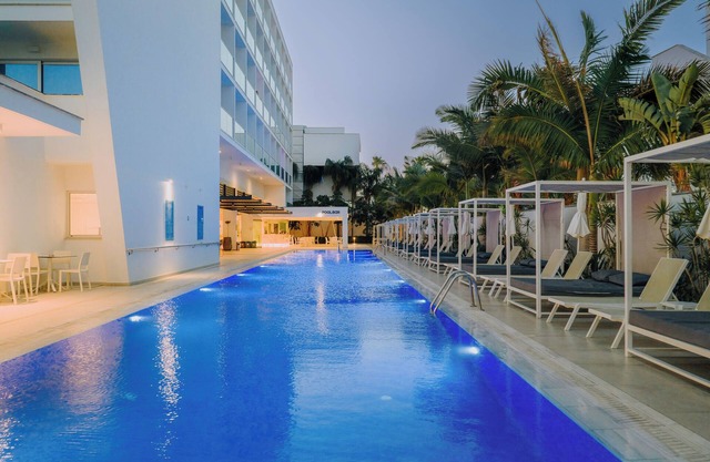 Tasia Maris Seasons Hotel - Adults Only