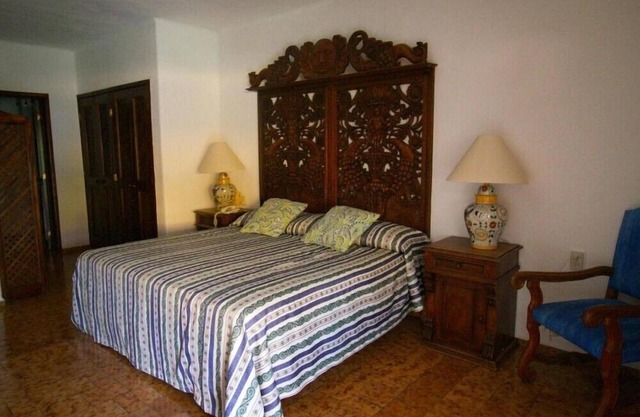 Tasteful 1BR Condo with Garden & Pool in Los Tules