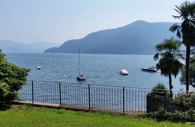 Amueblado con buen gusto apartamento de 2 dormitorios con vistas al mar y la playa Jardín