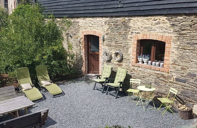 Espaciosa casa de vacaciones en Tavigny con terraza