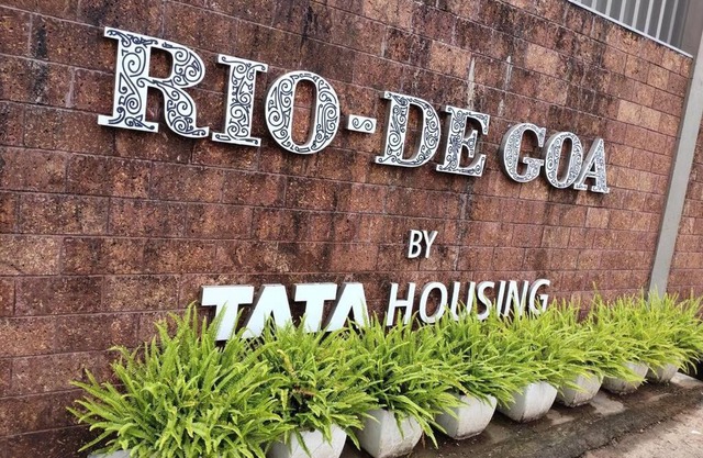 Tata Housing -Garden & pool view-6KM from Airport
