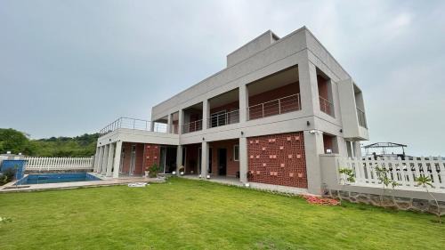 Tathastu Farm Stay