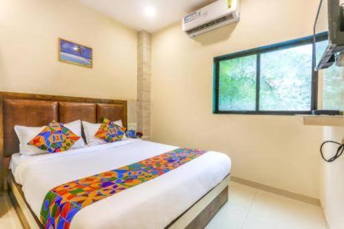 Tavakkal Hotel - Near Mumbai Airport & US Visa Consulate Bandra Kurla Mumbai