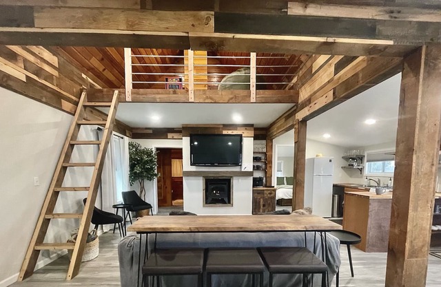 Tawas Lake Beach Cottage