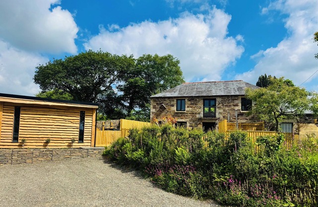 Tawnawood - Traditional Cornish Stone Cottage near Cardinham Woods & Bodmin