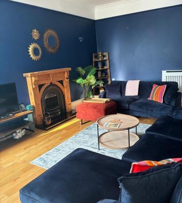 Taylor Close - Spacious Central Ferry Flat