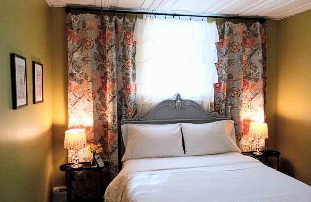 Taylor's Pharmacy Guesthouse: su hogar lejos del hogar en el sur de Nueva Inglaterra.