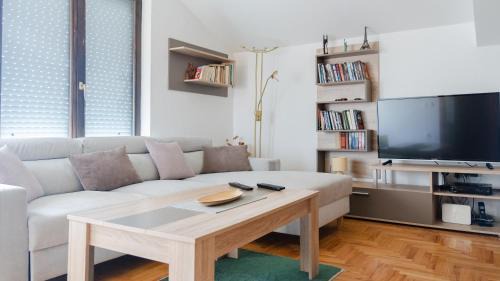 Taz Apartments
