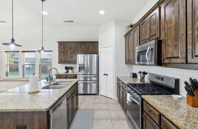 TCH - 3BR/2BA Home in Lantana - S