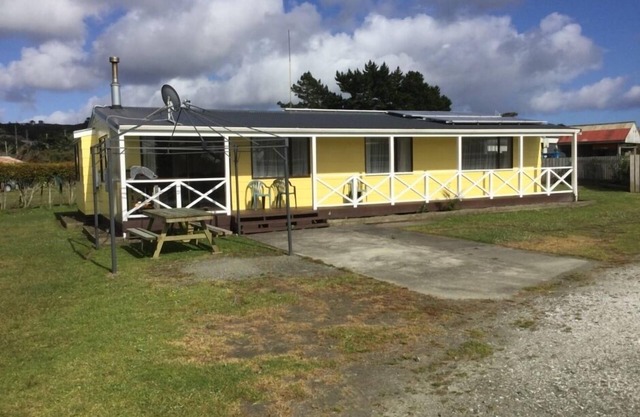 Te Hapua Harbourside - Sunshine House