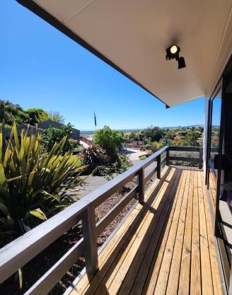 Te Mata Peak Retreat
