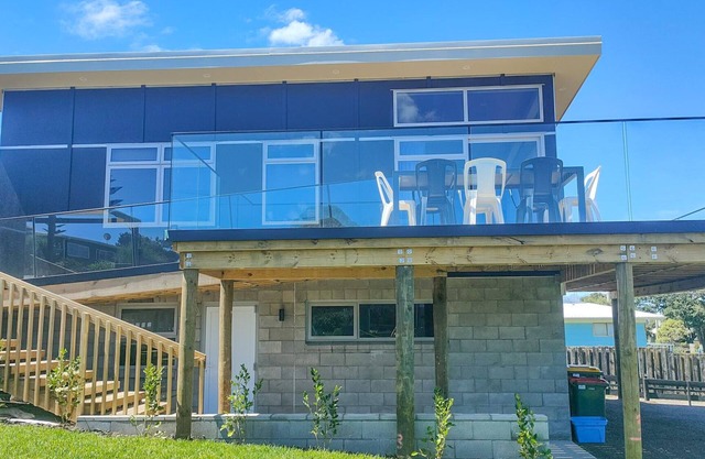 Te Waatea "Relax by the water" Wheelchair Accessibility
