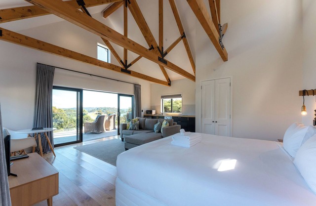 Te Whau Retreat - Guest House
