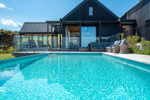 Te Whau Retreat - Whole Property