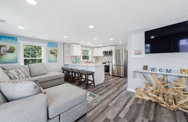 Golf Cart~Pet Friendly~Near Downtown~Teach's Reach
