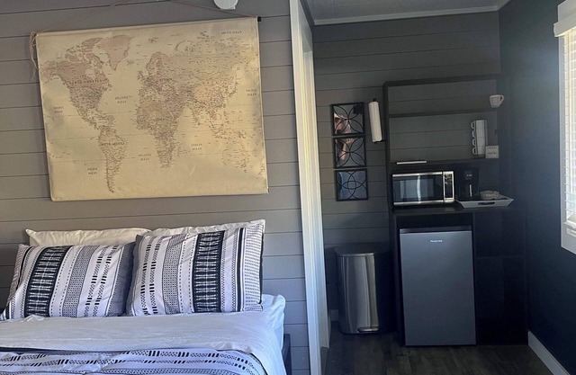 TeePee Room 16-Newly Renovated