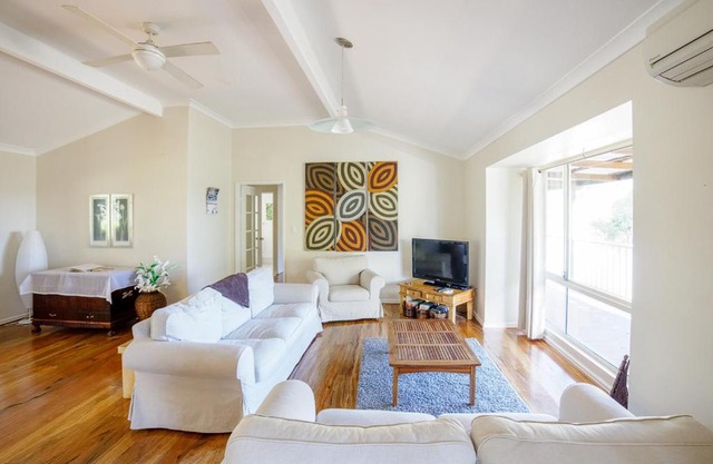 Tegwan's Nest Holiday Home