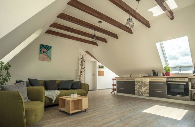TeigenHome / 2 habitaciones / centro de la ciudad / balcón / nuevo edificio 2017 / WiFi incl.