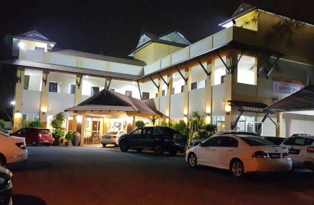 Teluk Lipat Seaview Inn
