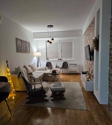 Temi's Apartments 1