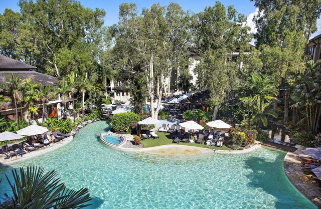 Temple 221 2BR Resort Spa Apartment