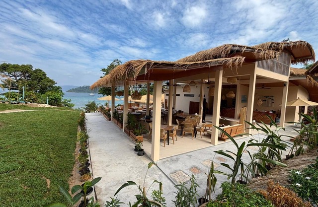 Ten Moons Sunset Villas