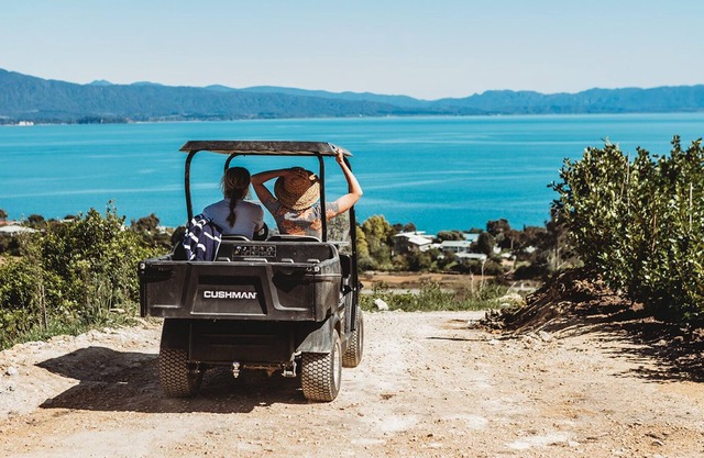 Tent Kānuka - Luxury Eco Glamping with your own electric Buggy