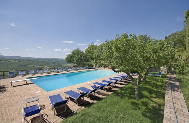 TENUTA IL BORGO 34, Charme Farmhouse with private pool and parking space