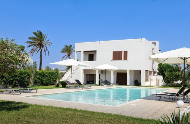 Tenuta Ricco With Pool And Garden, Cursi, Italy