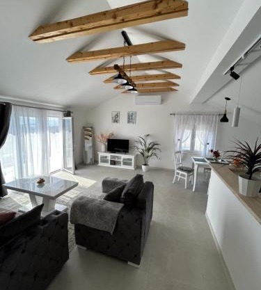 Teodora Apartment