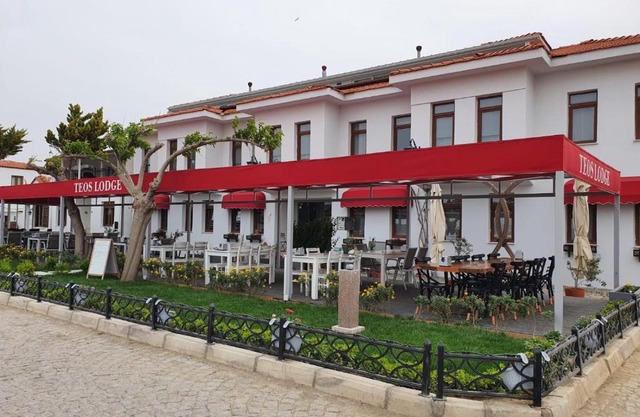 Teos Lodge Pansiyon