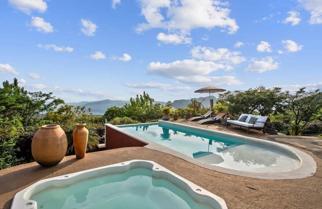 Breathtaking View -Hotel-Like Gem -Pool -HotTub
