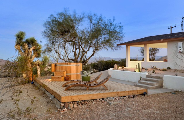 🌵 TerraCasa - Hot Tub, Fire Pit, Outdoor Shower & Endless Views 🌵